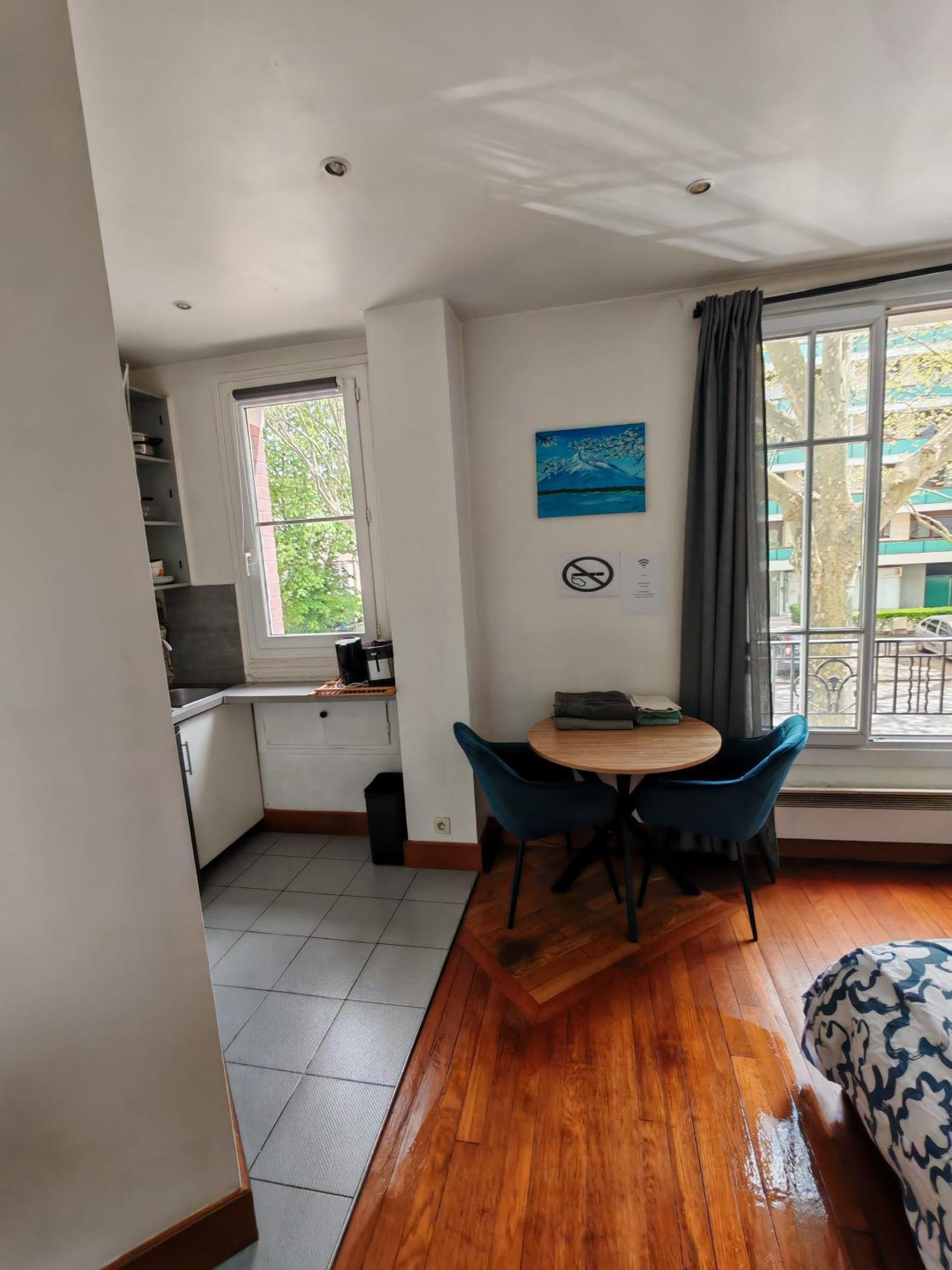 Studio Proche Paris Chaville Exterior photo